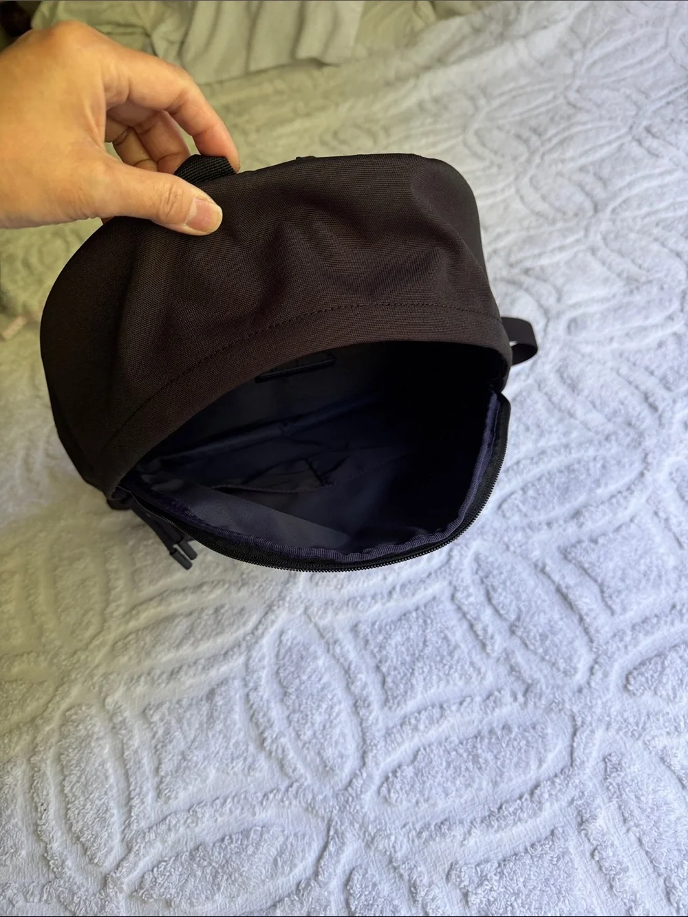 Lacoste simple main black