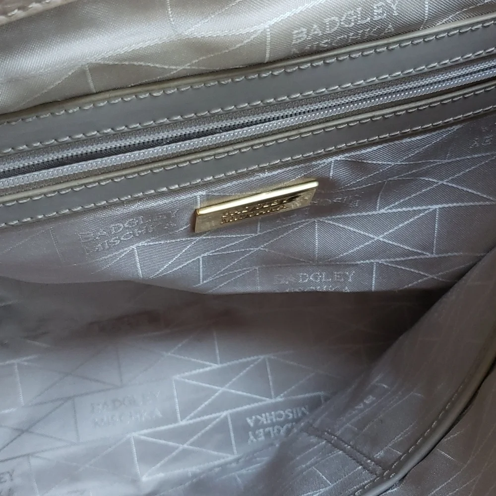 Badgley Mischka excellent no