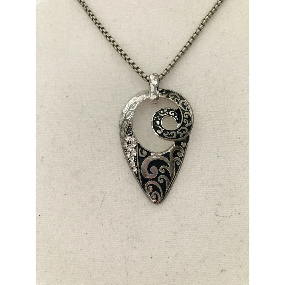 Silver Tone Filigree Swirl Pendant Necklace Rhinestone‎ Accent Abstract Teardrop
