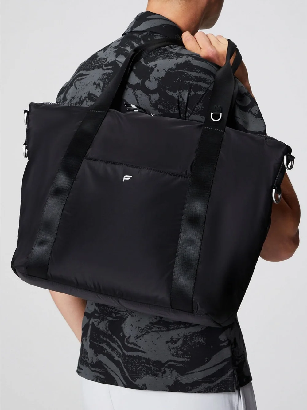 Fabletics stay organized