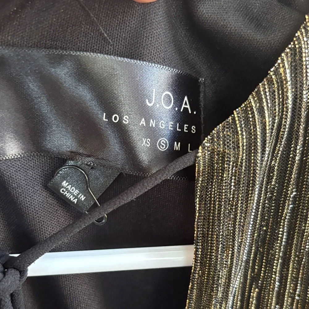 J.O.A. elegant metallic