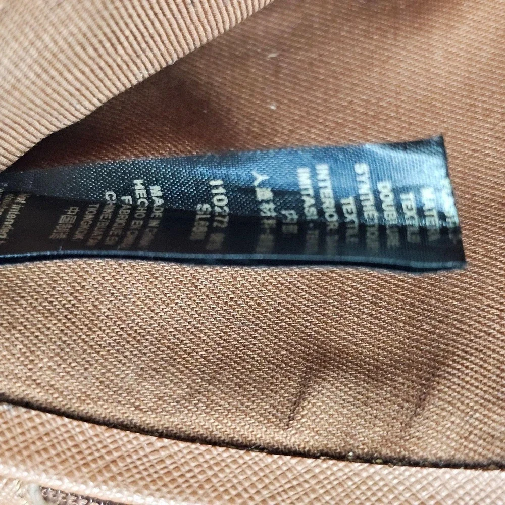 Fossil wallet womens