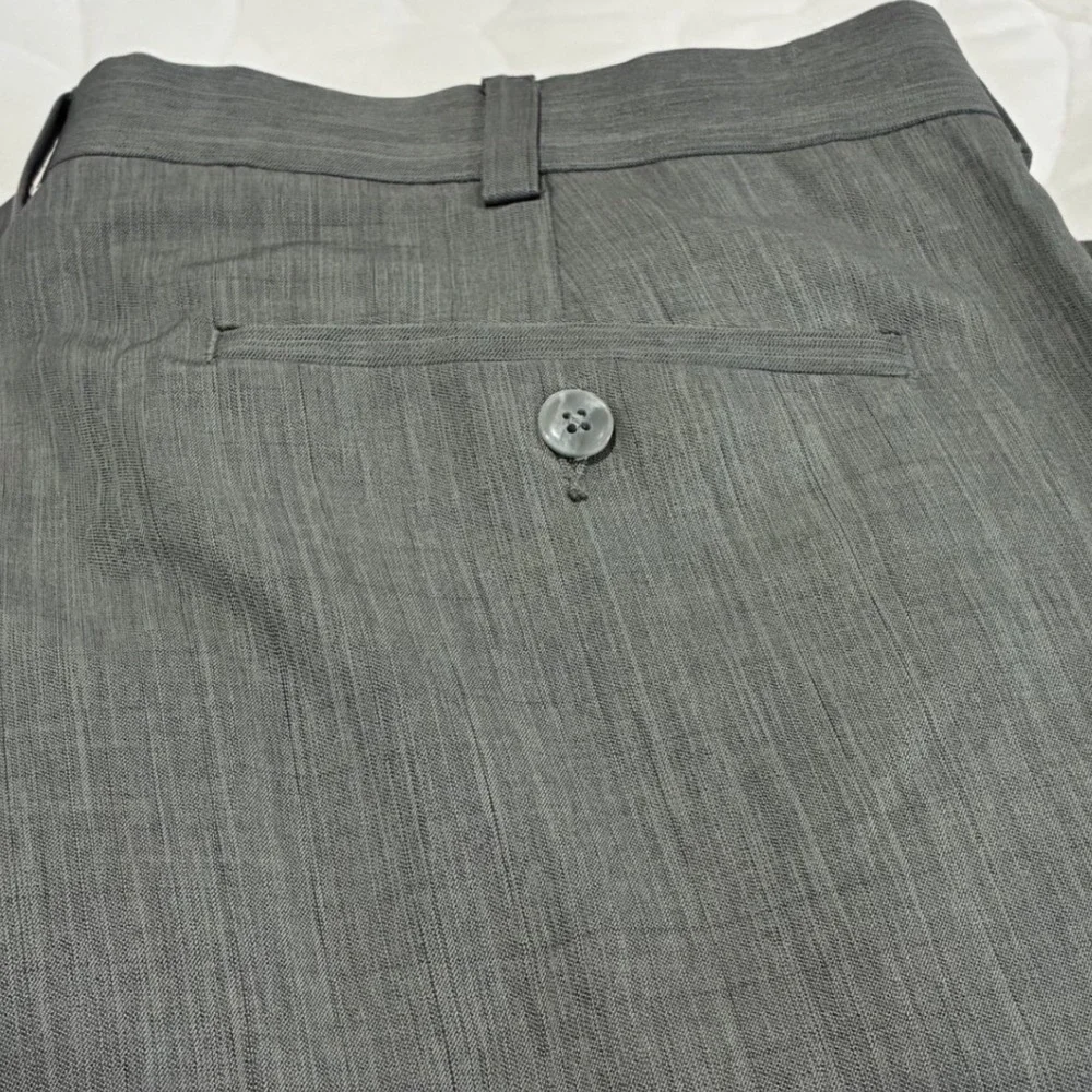 Roundtree & Yorke Easy Care Men's Gray‎ Dress Pants Size 38x30 Office Career