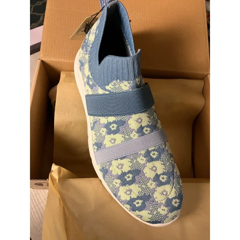 Waco Shoe Company karma stretch floral 8 NARROW