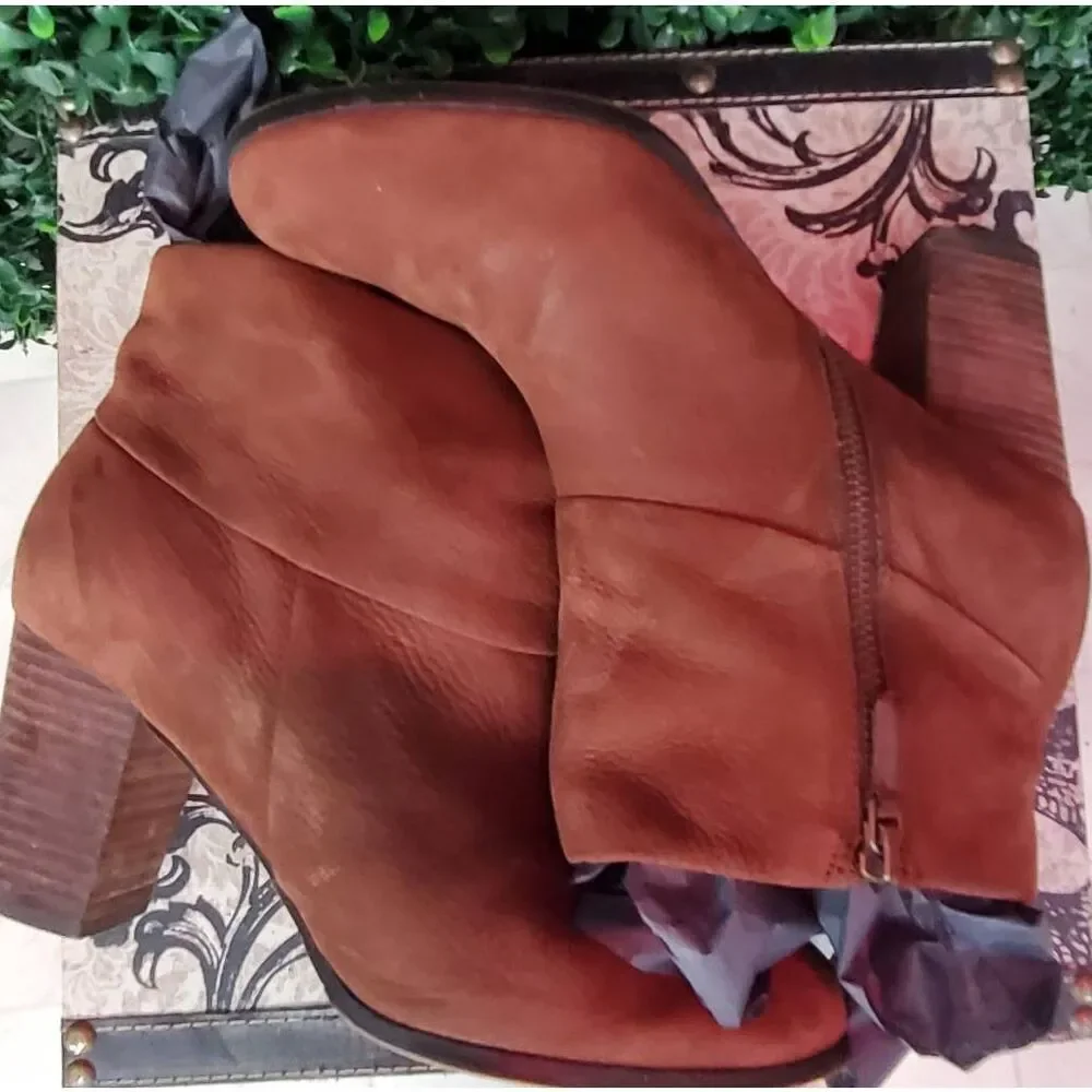Cole Haan brown leather