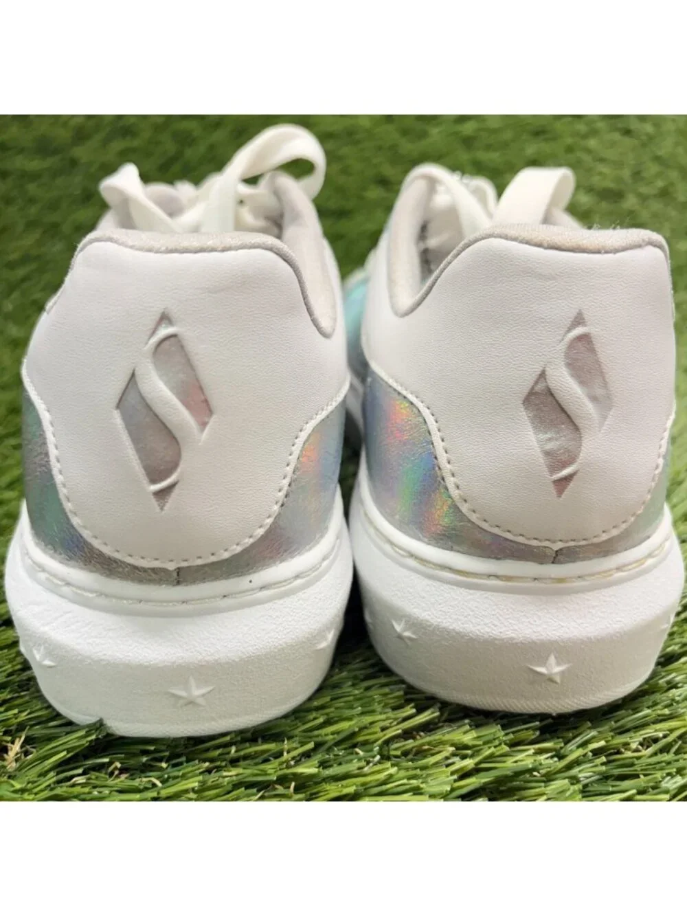 Skechers please review