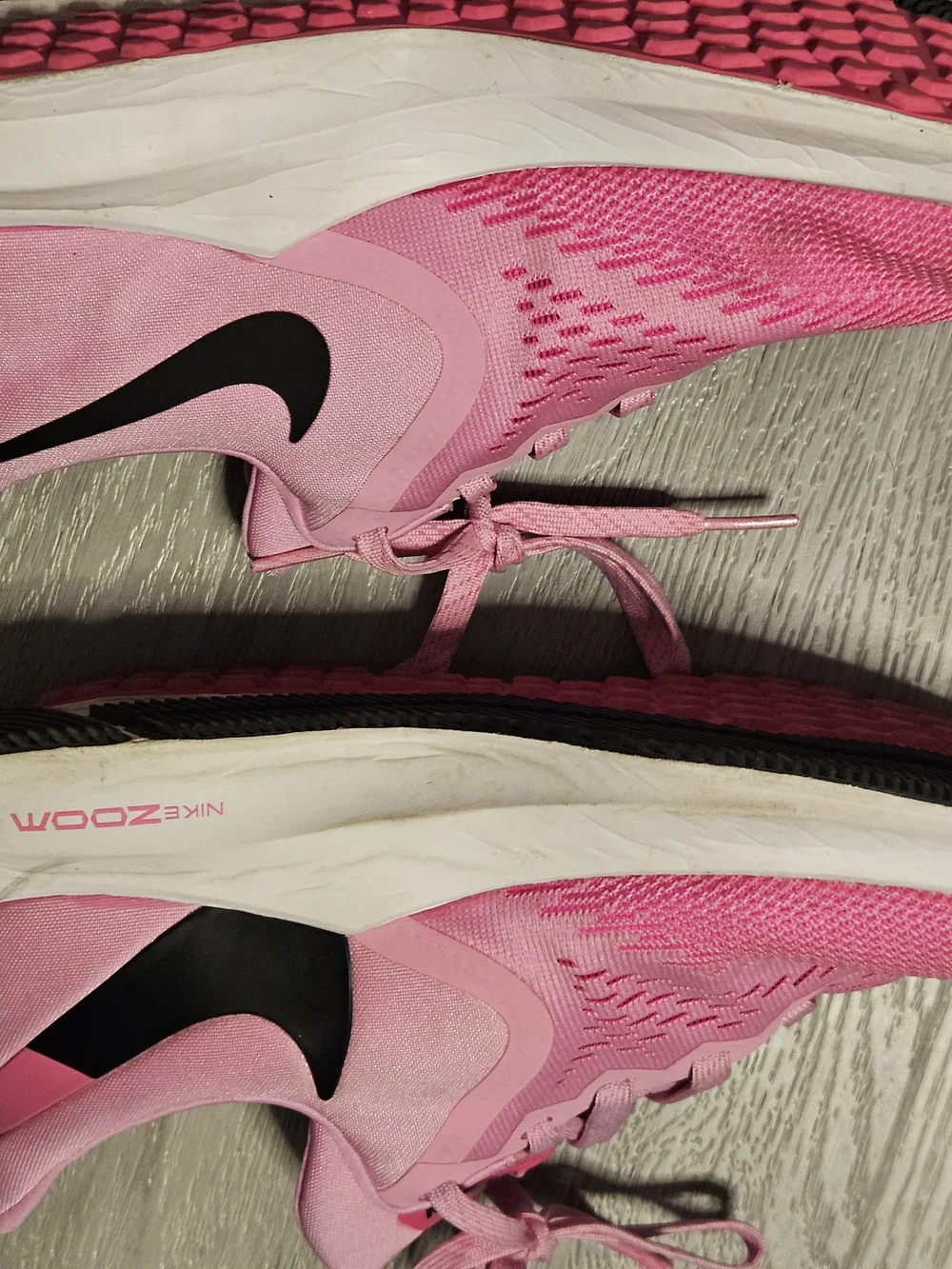 Nike Zoom Women’s Pink/Black  Running Sneakers
