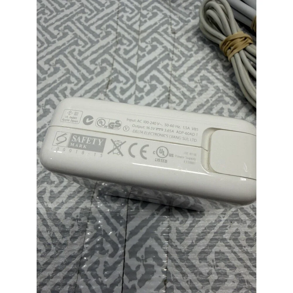 Apple genuine 60w