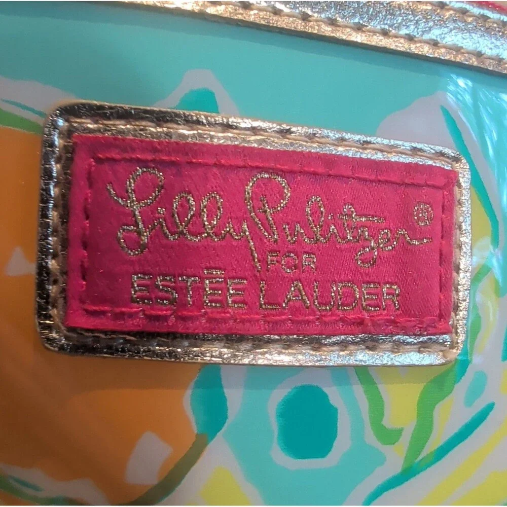 Lilly Pulitzer light photos