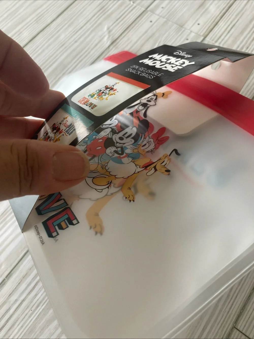 Disney hand approximately
