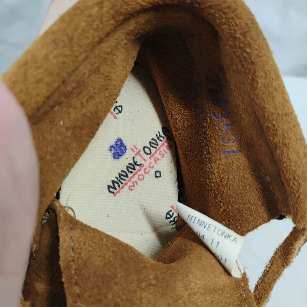 Minnetonka Infant Unisex Size‎ 1 Baby Moccasins Shoes Leather