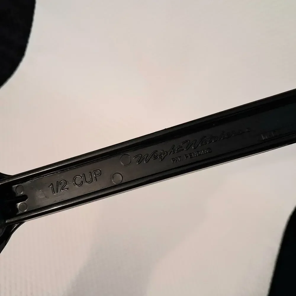 Weight Watchers Black Plastic Half Cup 1/2 Cup Measuring Spoon Scoop Ladle