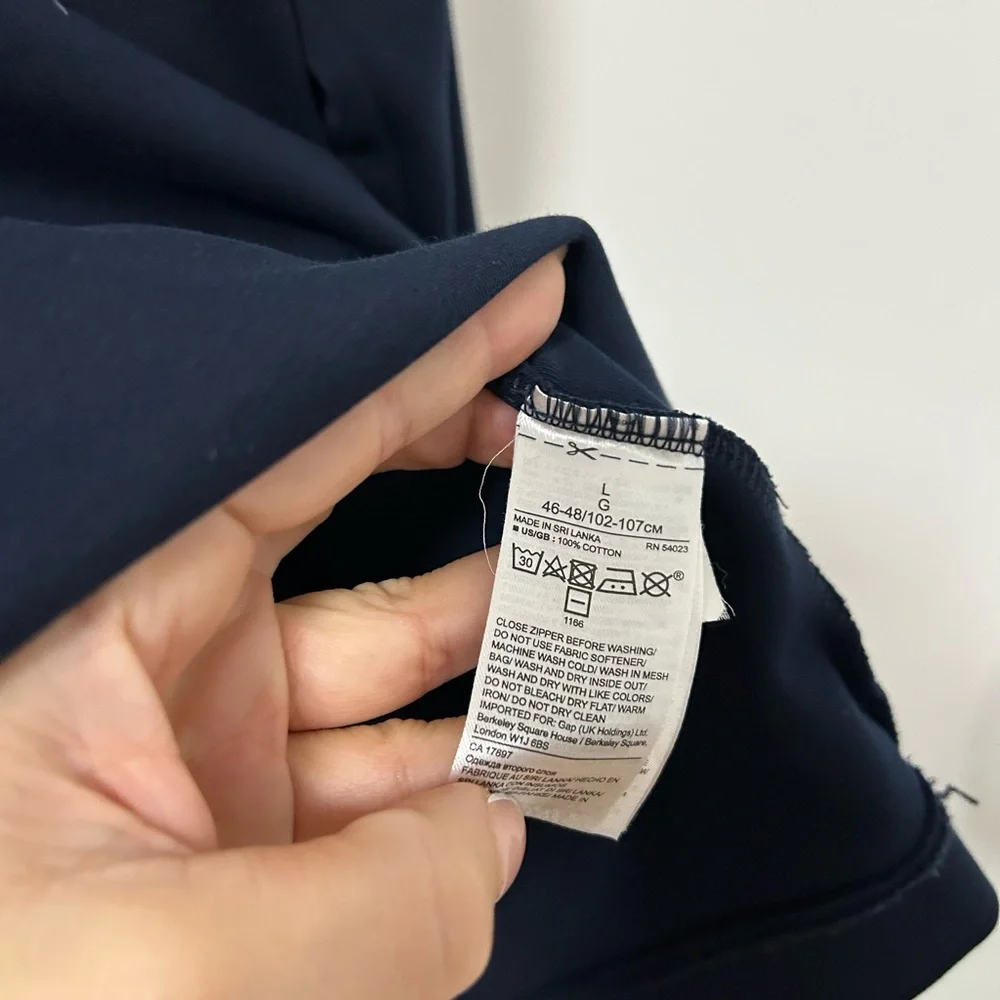Banana Republic elegant dark