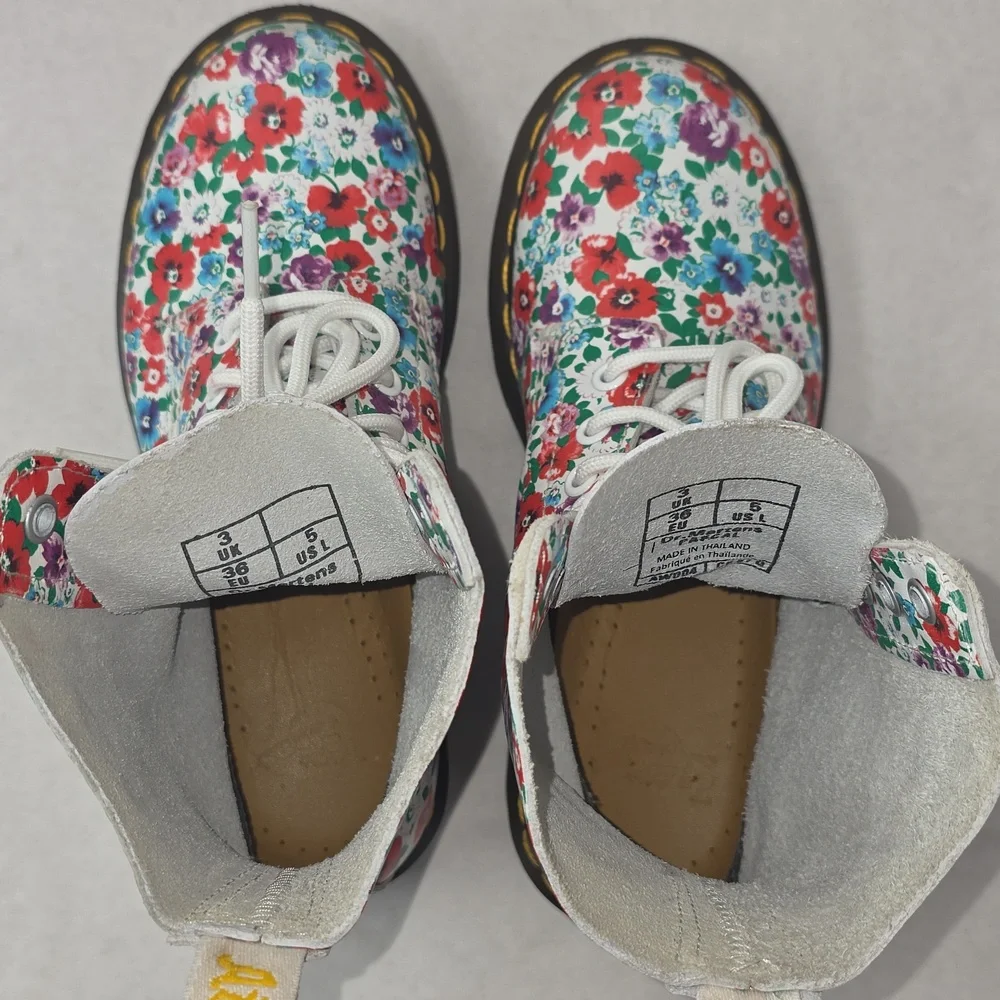 Dr. Martens new without