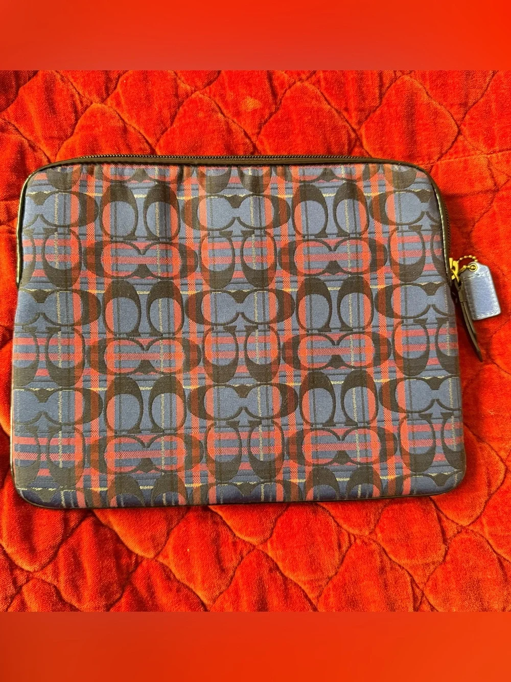 Coach stylish zip