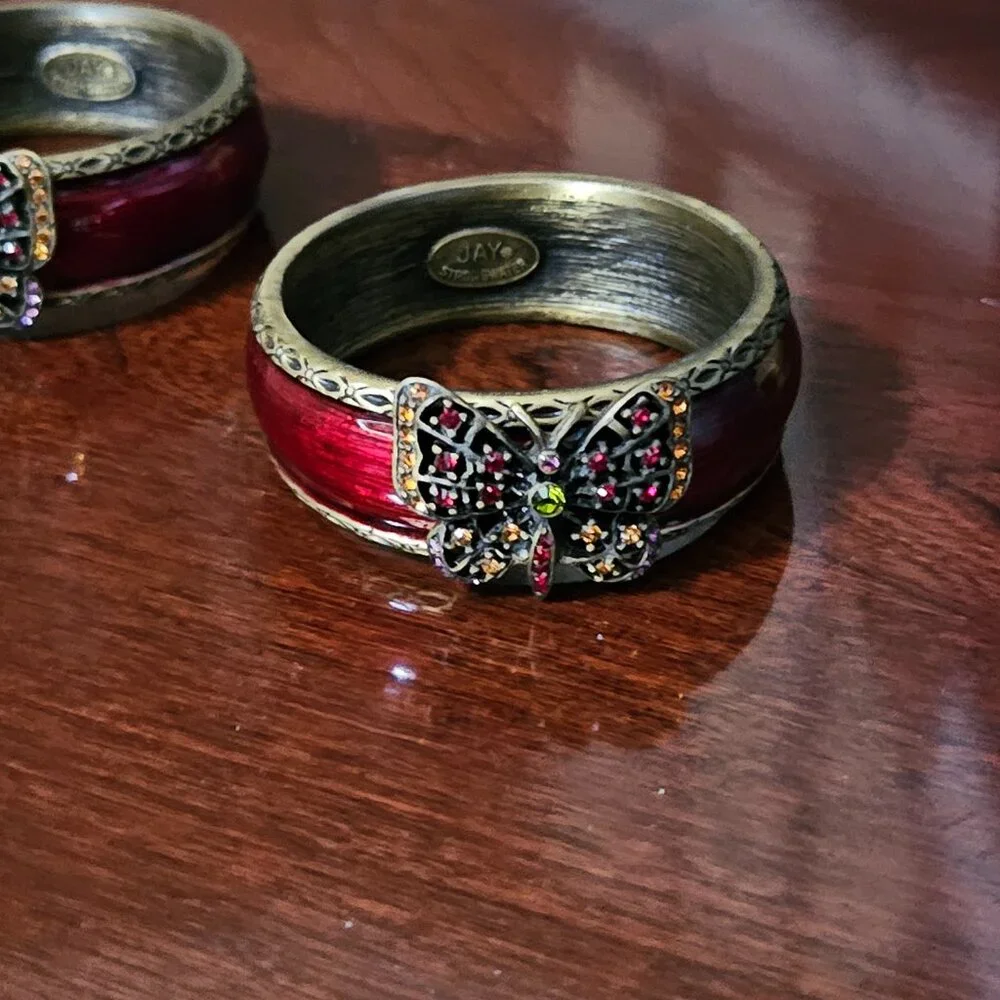 RARE JAY STRONGWATER BUTTERFLY FLORA FAUNA CRYSTAL RED  ENAMEL NAPKIN RINGS