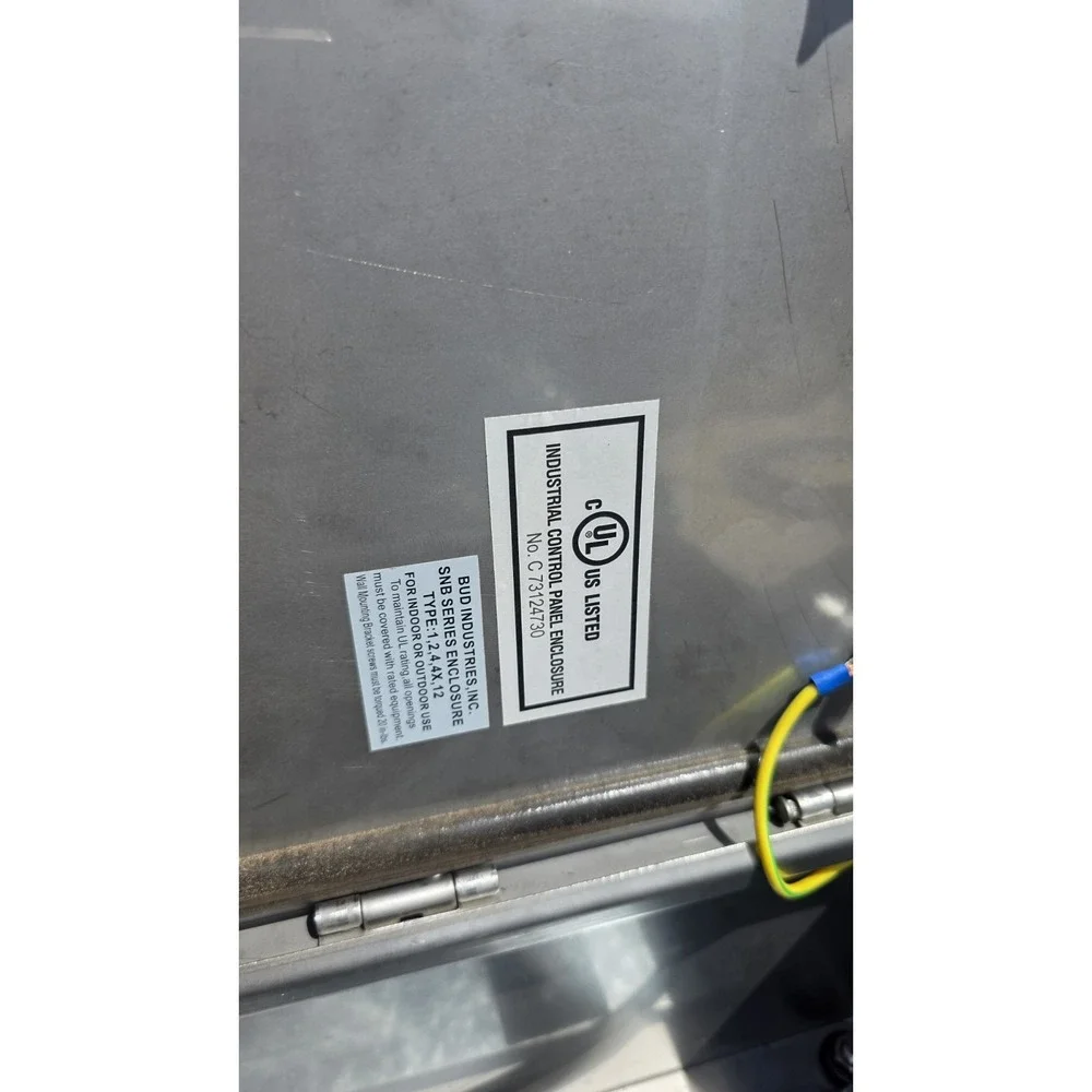 The Unbranded Brand electronics box