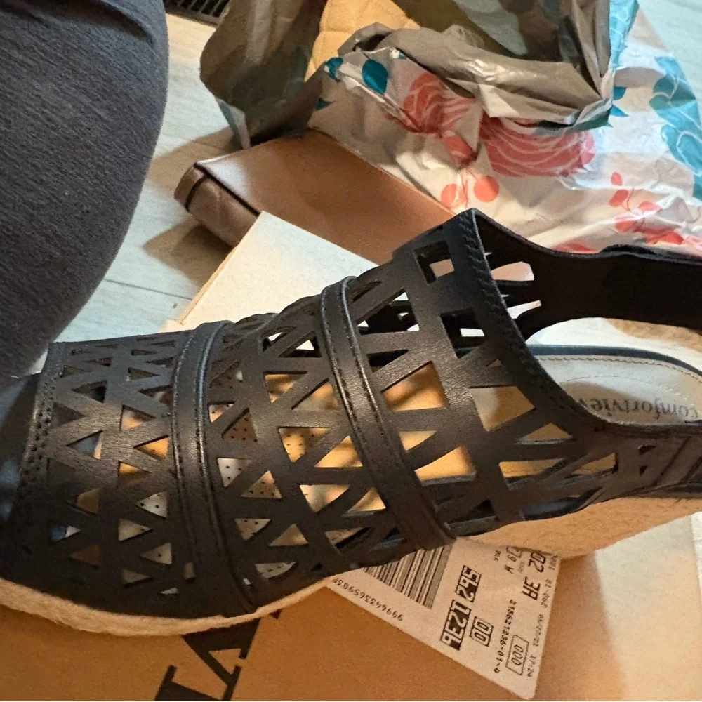 comfortview karen shipping outsole