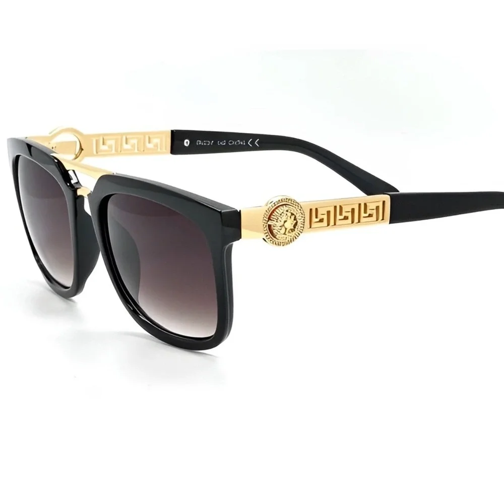 N/A stylish sunglasses