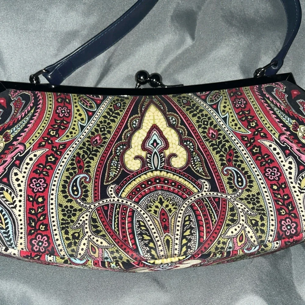 Talbots purse kiss