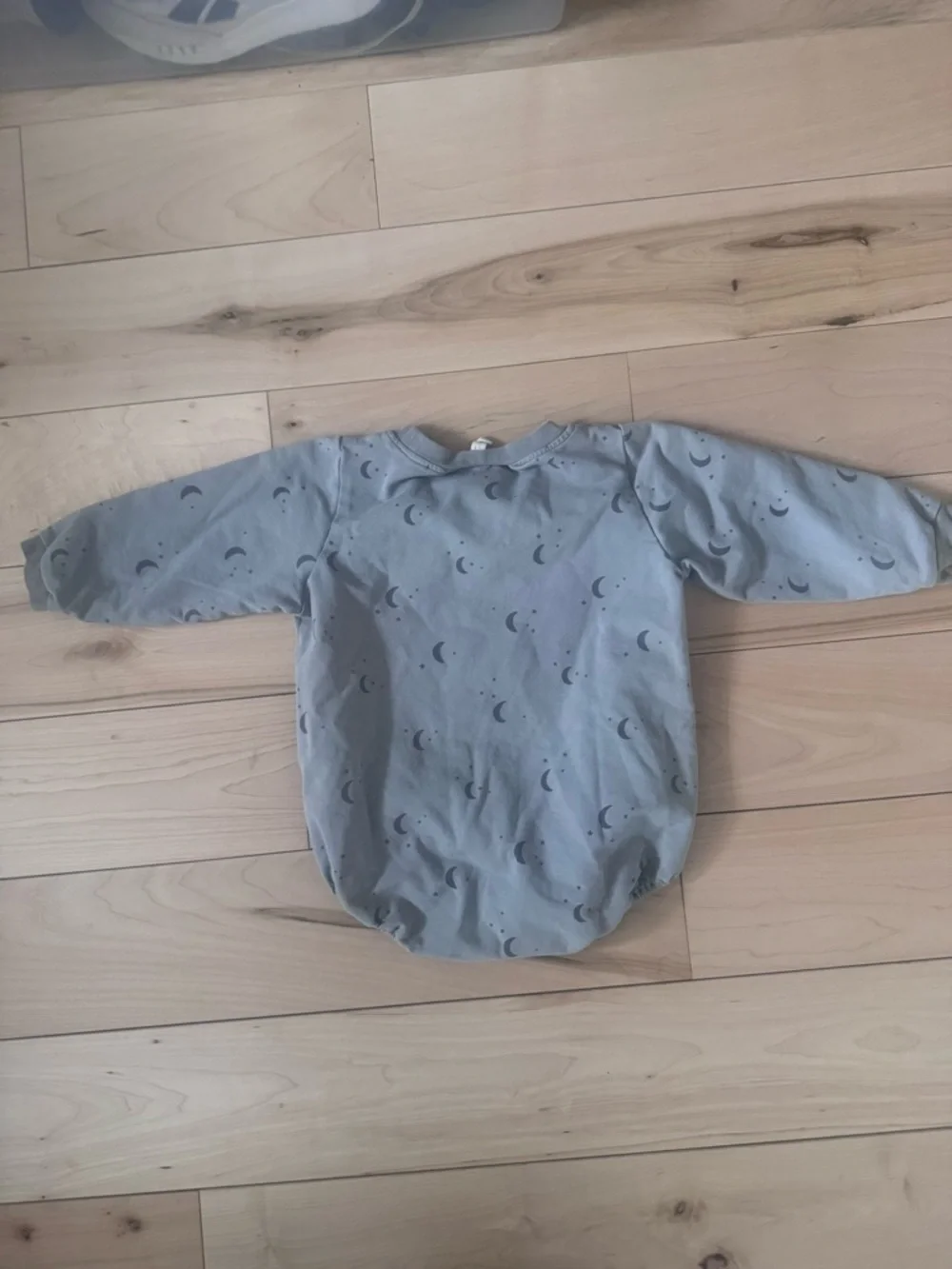 Quincy Mae soft gray