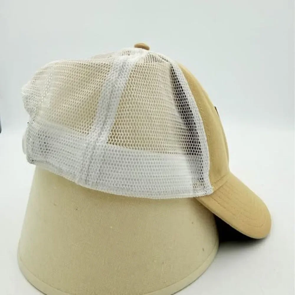 The North Face hat classic brown