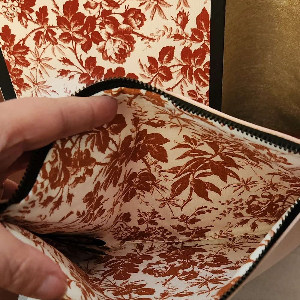 Gucci new box