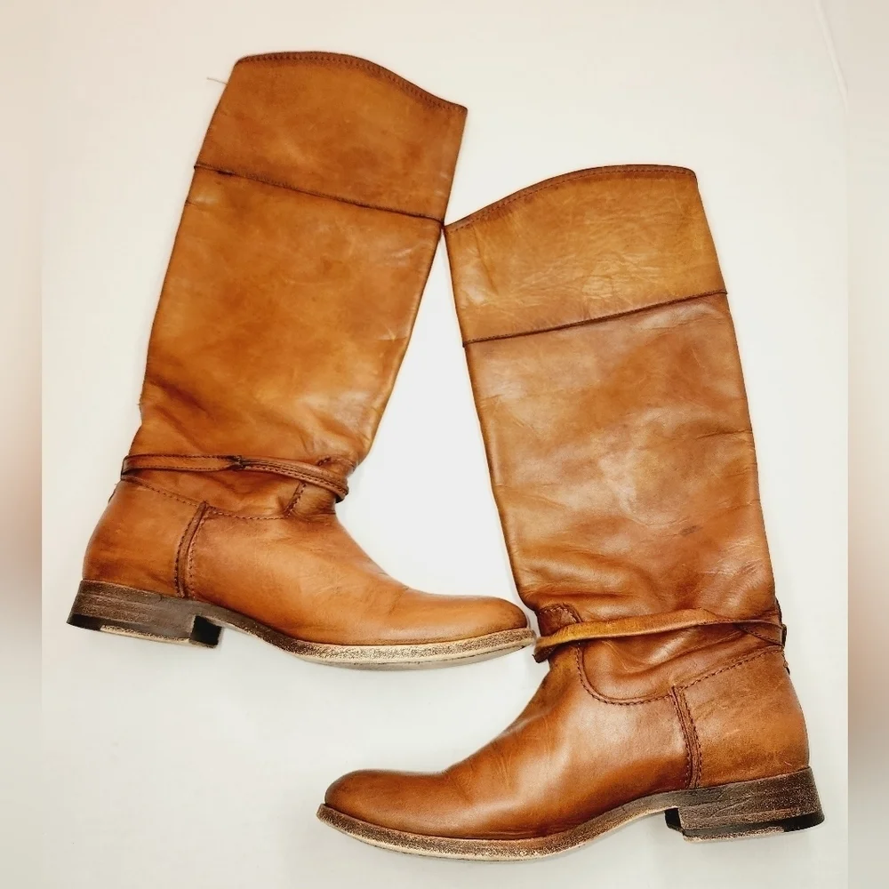 Frye excellent refer images