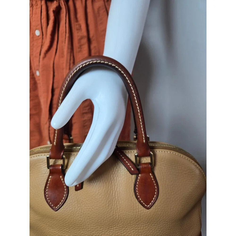 Dooney & Bourke great preowned