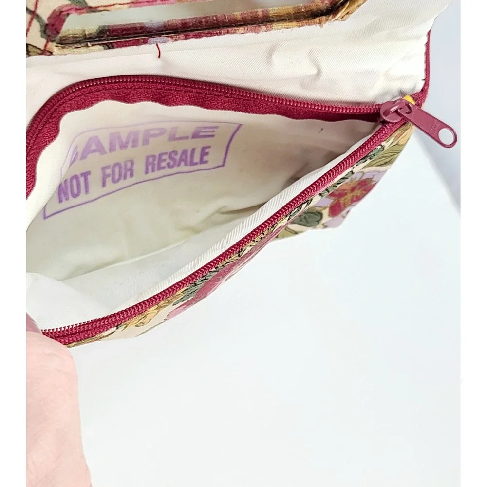 Vintage Gloria Vanderbilt Floral Makeup Bag Women 7in Burgundy Pink Green Pouch