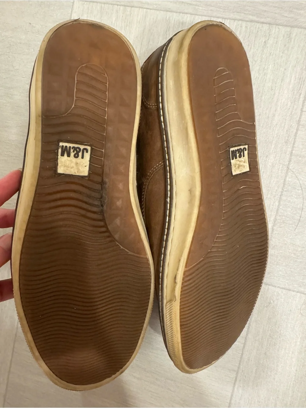 Johnston & Murphy barely worn