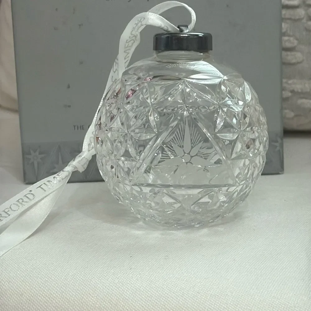 Waterford Times Square Limited Edition Crystal Ornament Star of‎ Hope 2000