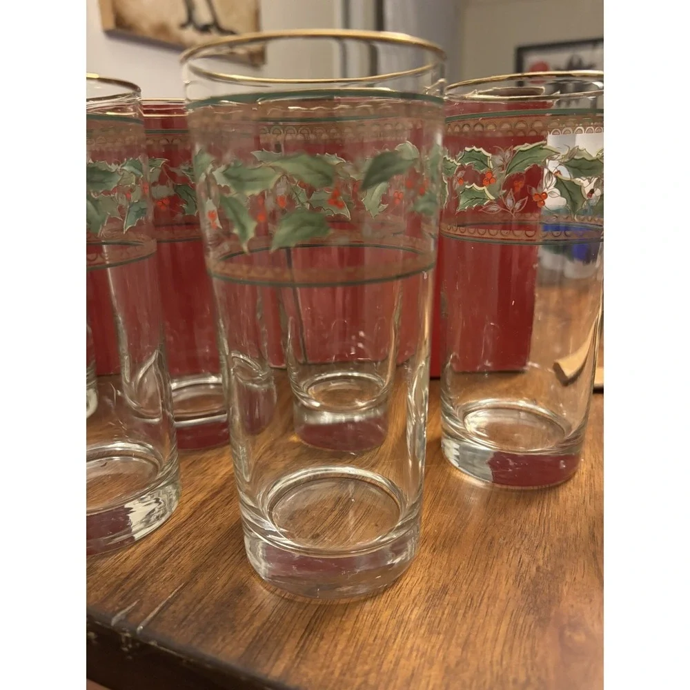 Home For The Holidays glasses appear