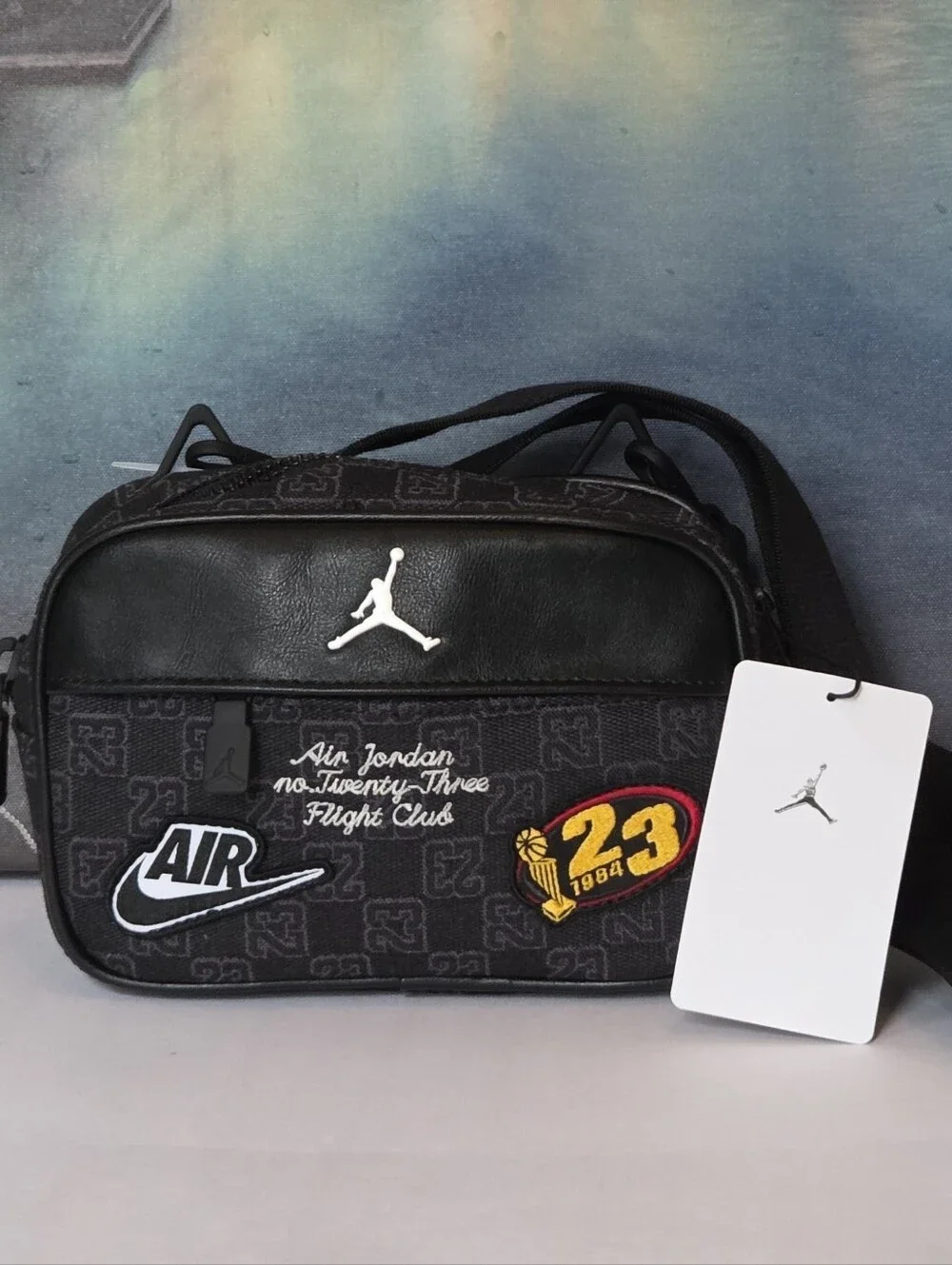 Jordan compact crossbody