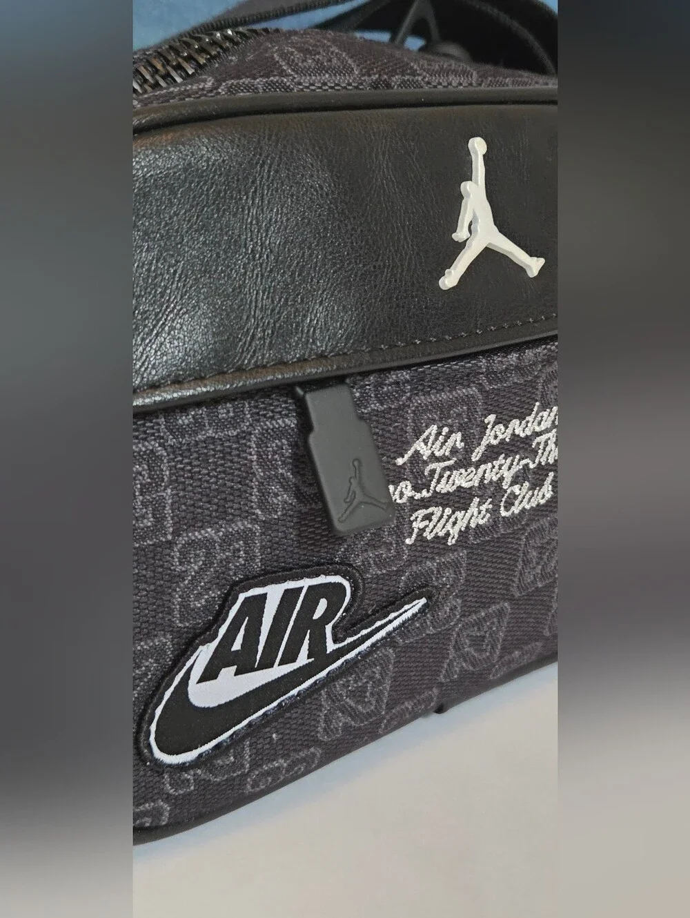 Jordan compact crossbody
