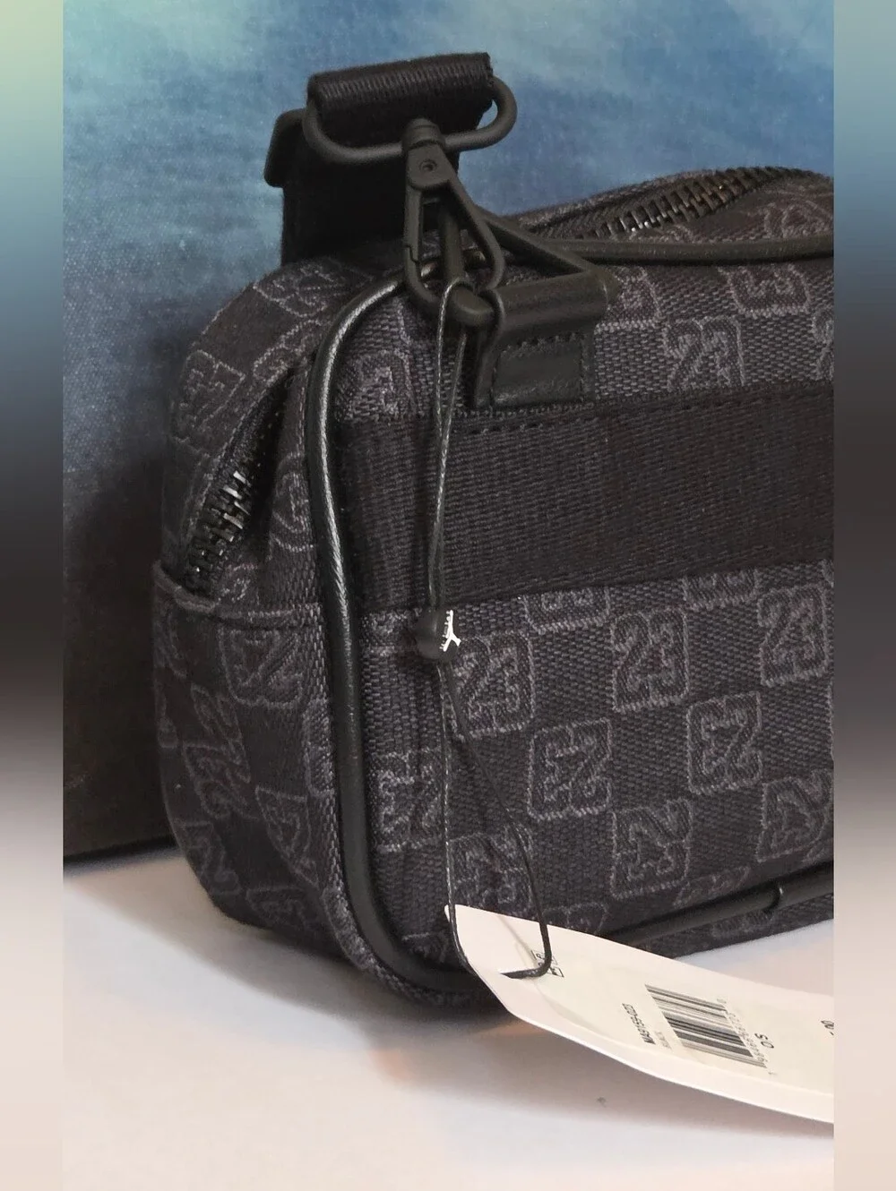 Jordan compact crossbody