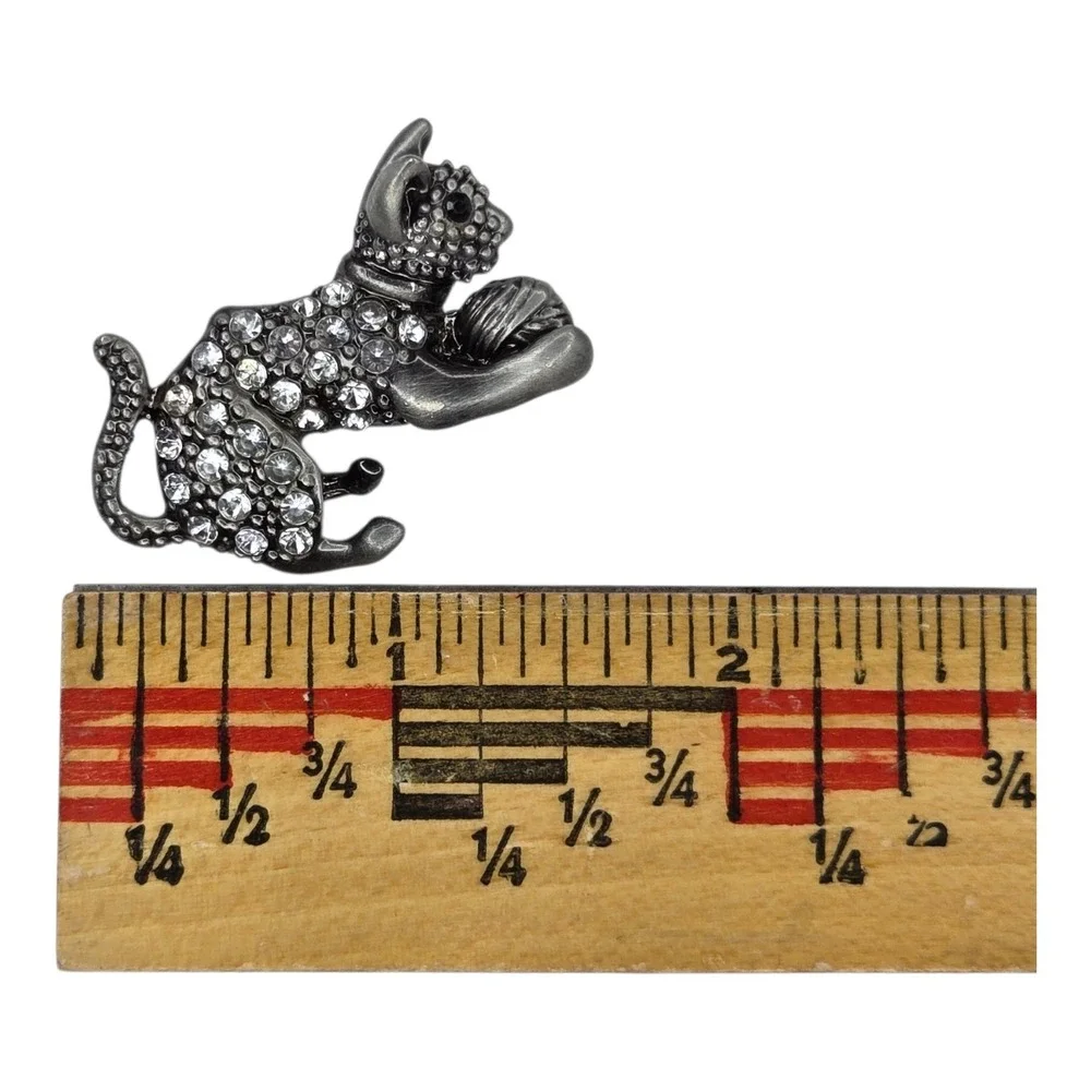 Vintage Cat Brooch Silver Tone Metal Rhinestone Playing with Yarn Pin