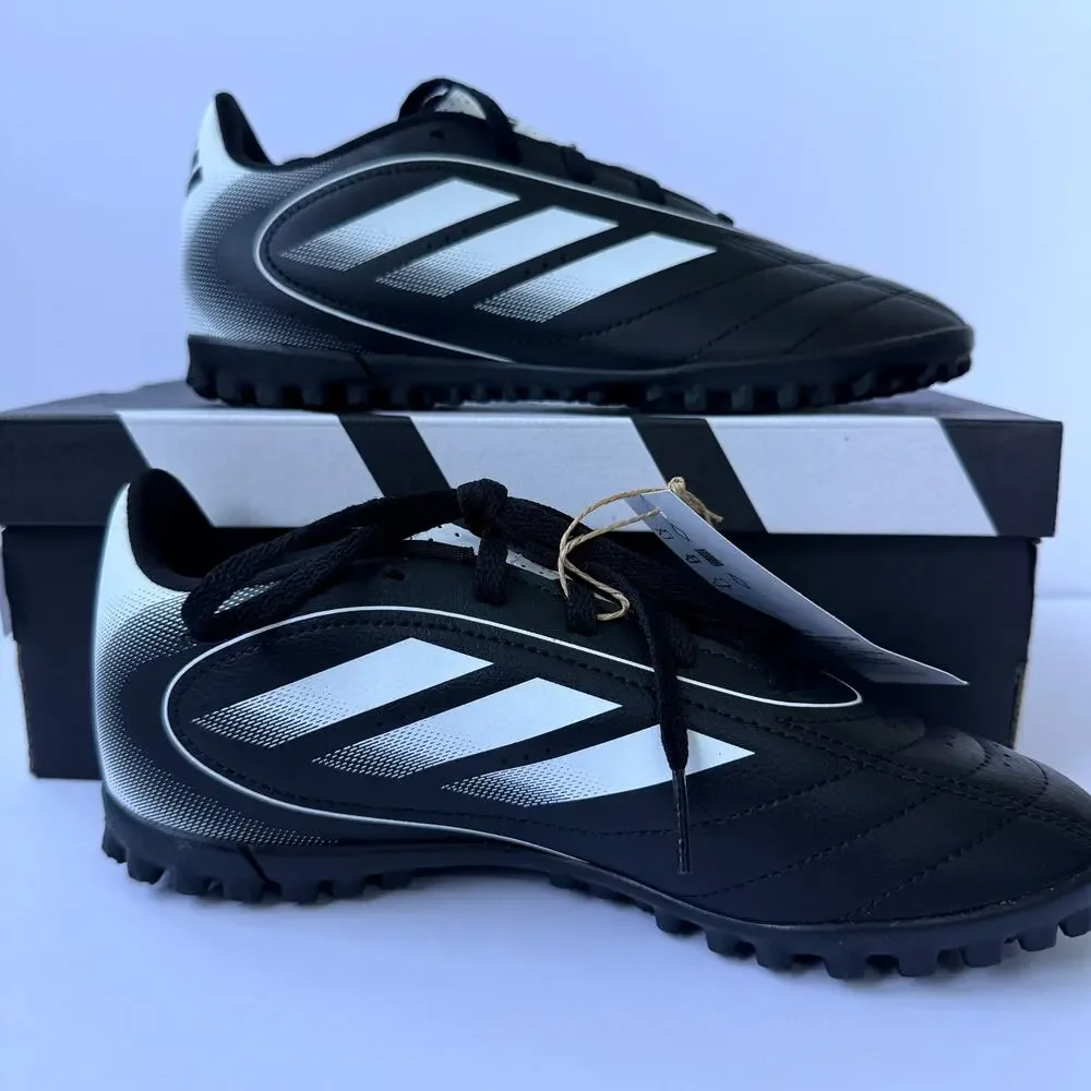 adidas 𝙁𝙀𝘼𝙏𝙐𝙍𝙀𝙎 lightweight