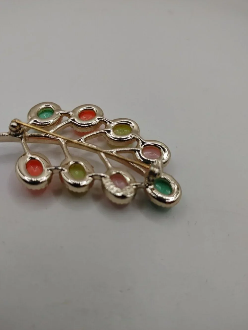 Sarah Coventry brooch signed