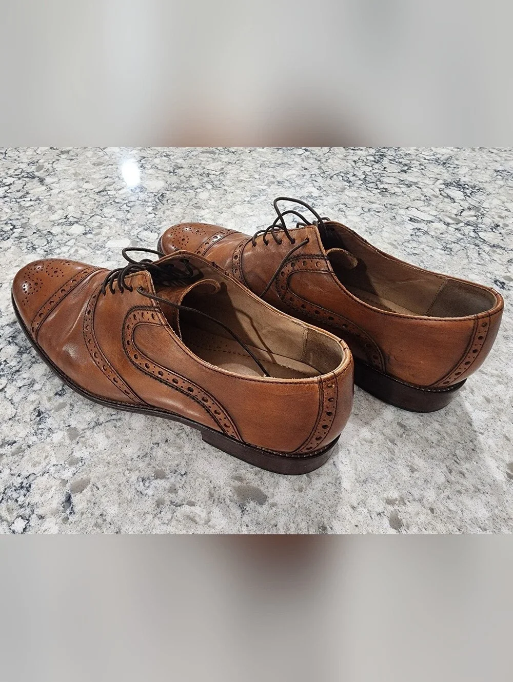 Johnston & Murphy classic wingtip
