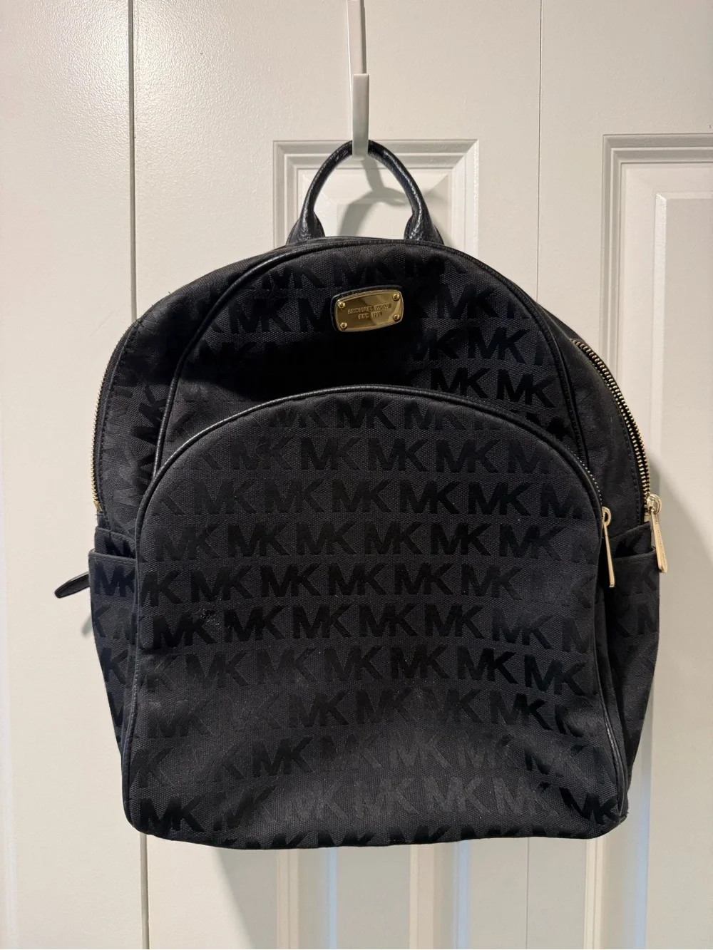 Michael Kors zip hardware