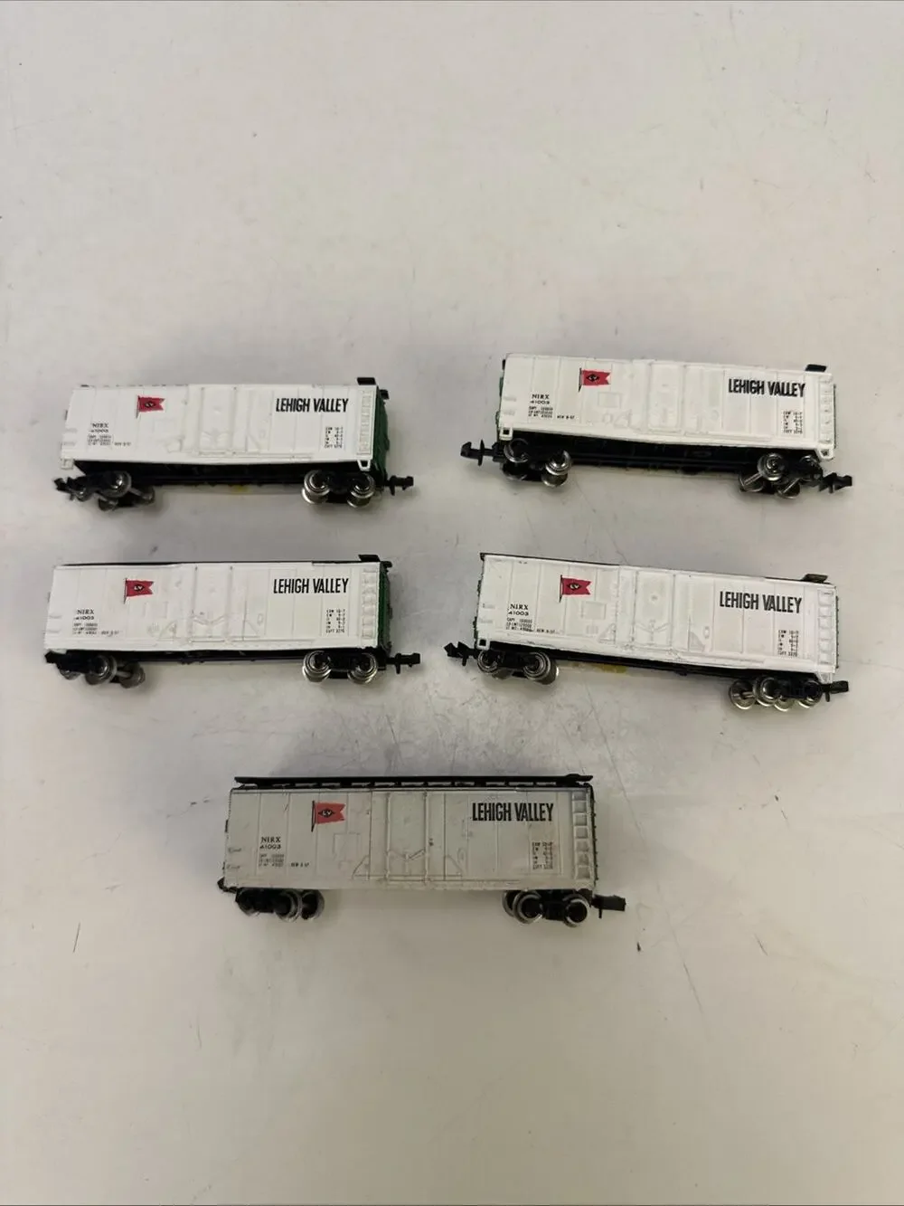 N Scale 5 Bachmann Lehigh Valley 40’ boxcars for with Rapido couplers