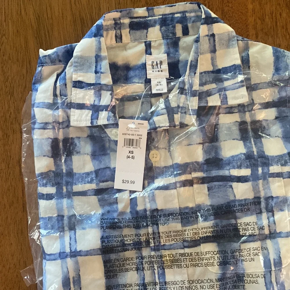 GAP nwt plaid