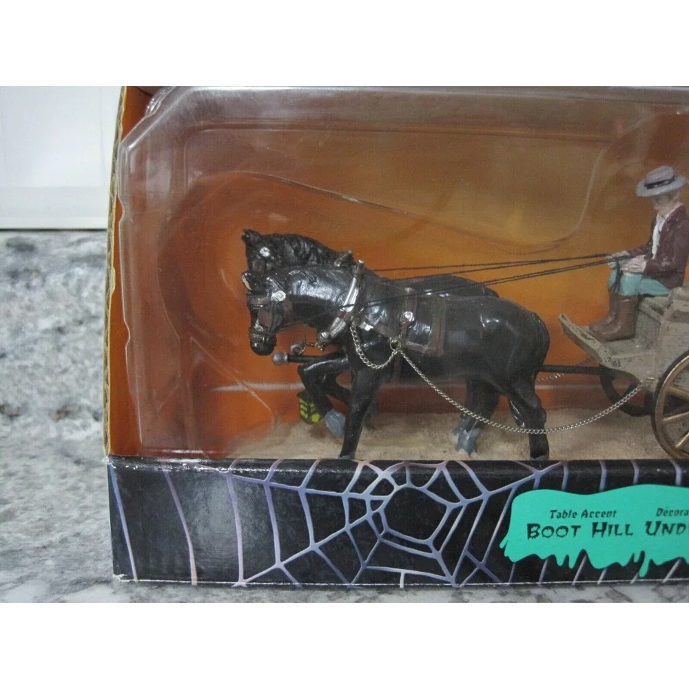 2009 Lemax Spooky Town Boot Hill Undertaker Retired Table Accent