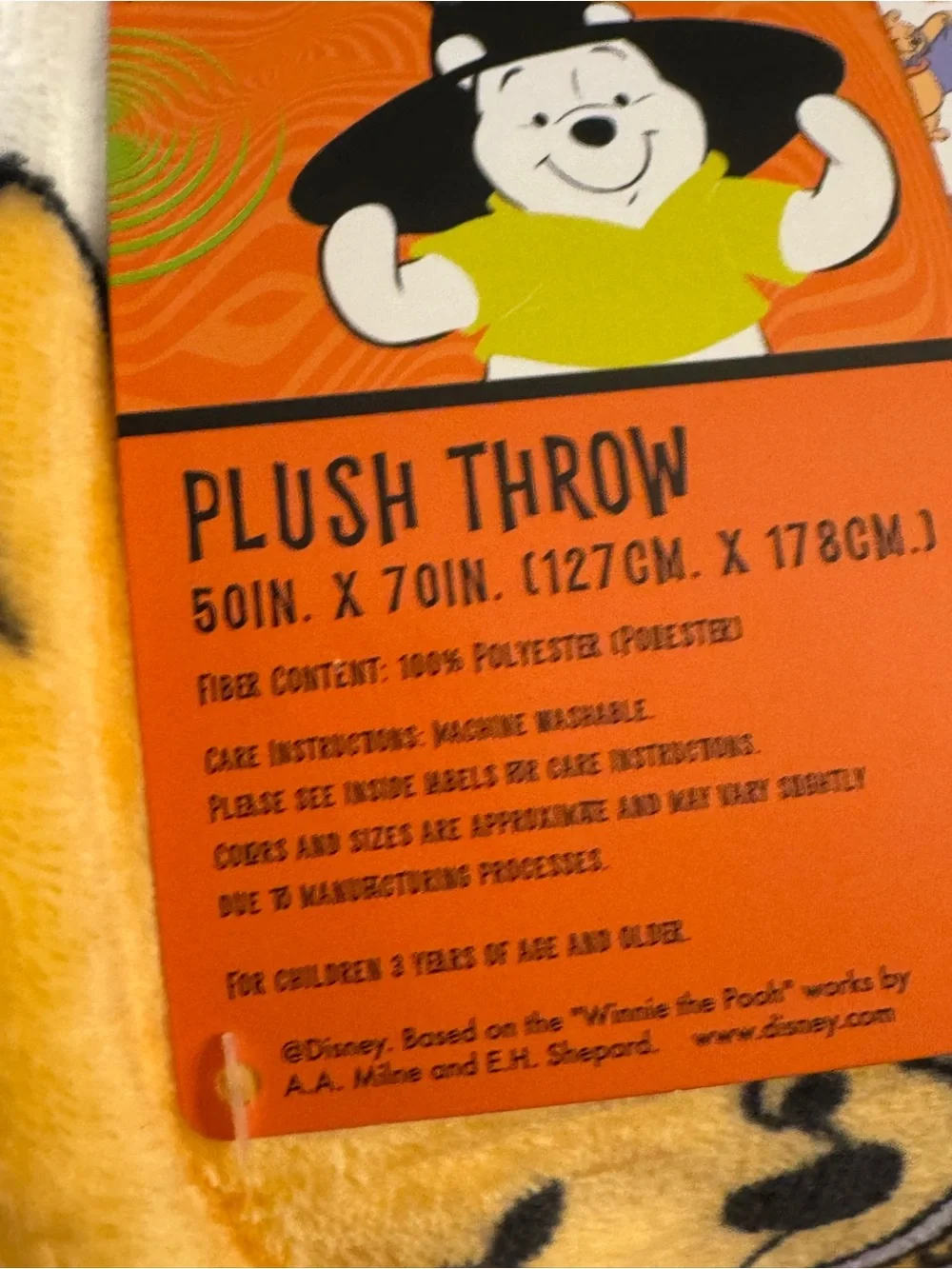 Disney Winnie the Pooh Halloween Blanket - Yellow & Purple