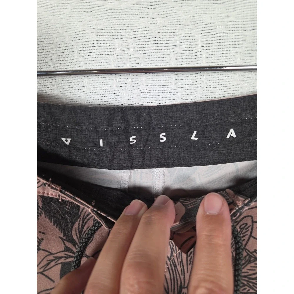 VISSLA mens pink