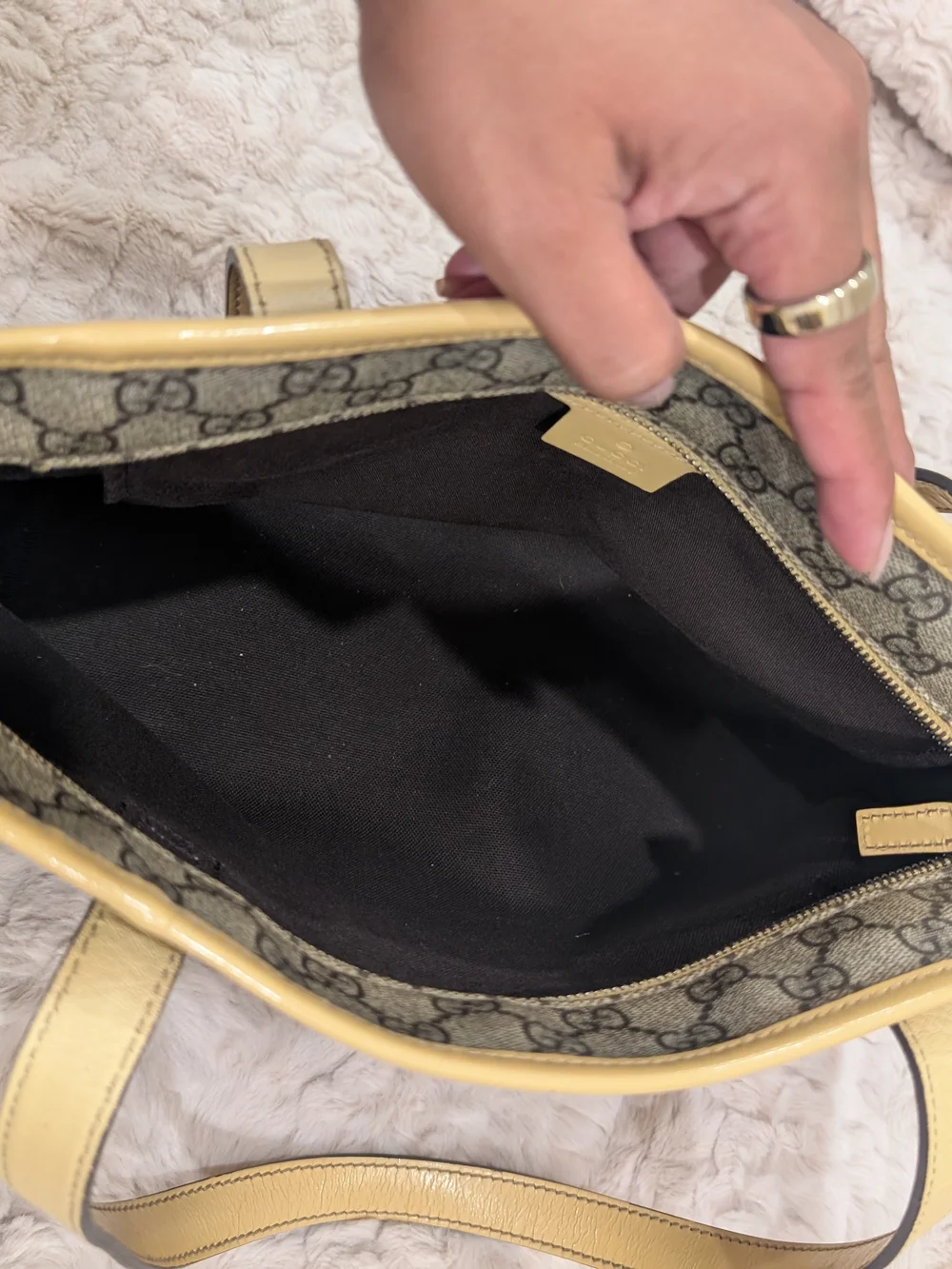 Gucci vintage has