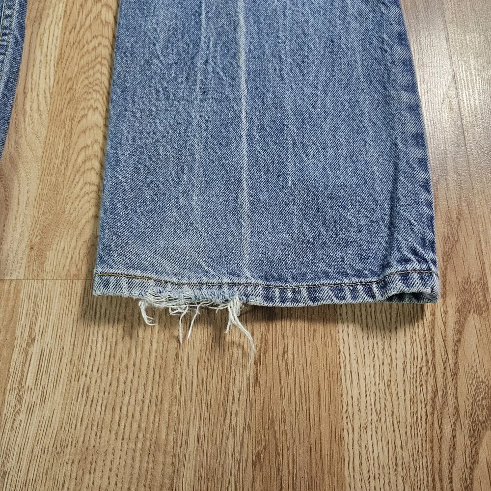 Levis check pictures