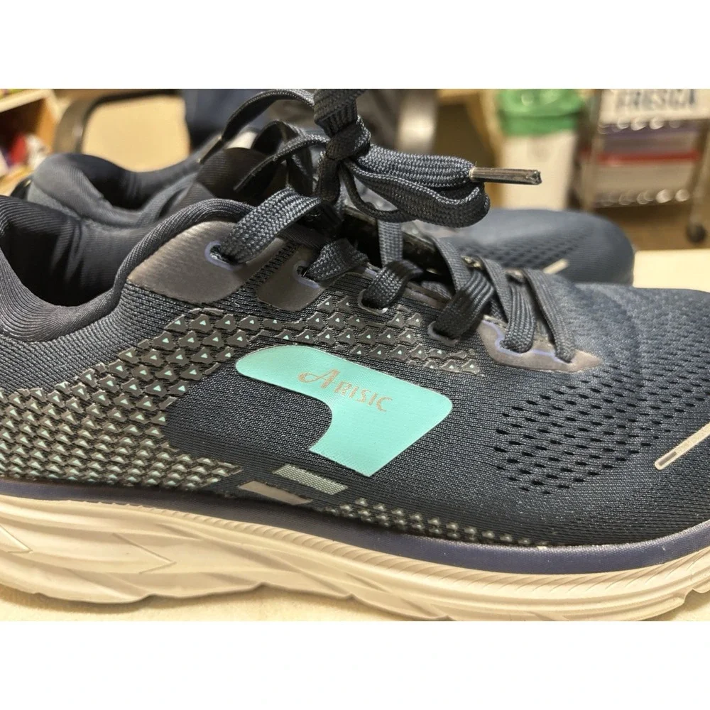 Arisic wide toe