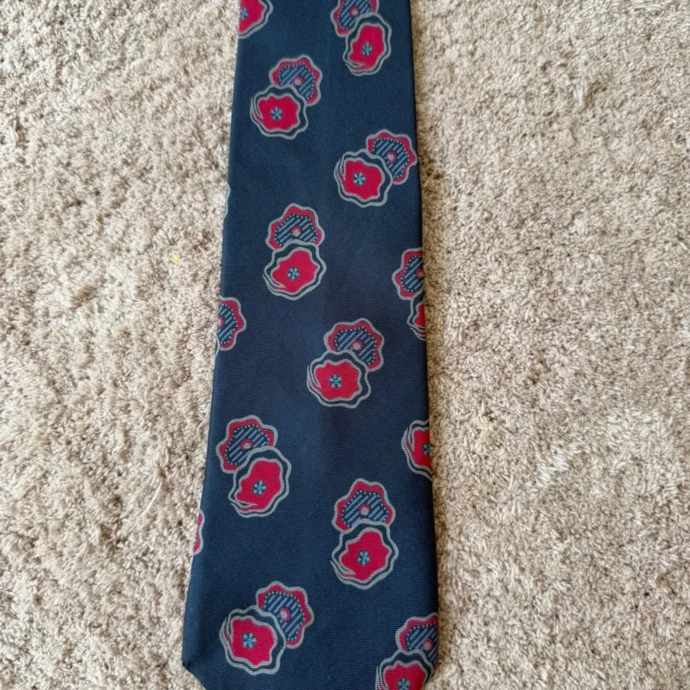 Envoy necktie crafted